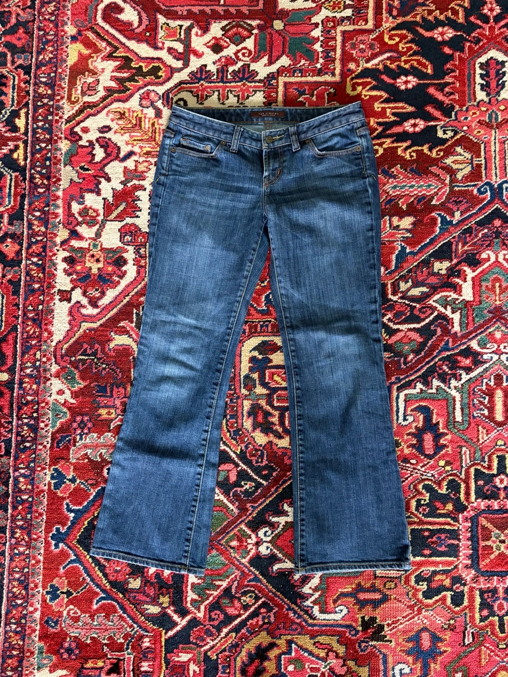 The Limited bootcut jean 6 Short